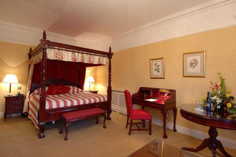 Hotel Barberstown Castle à Straffan Extérieur photo