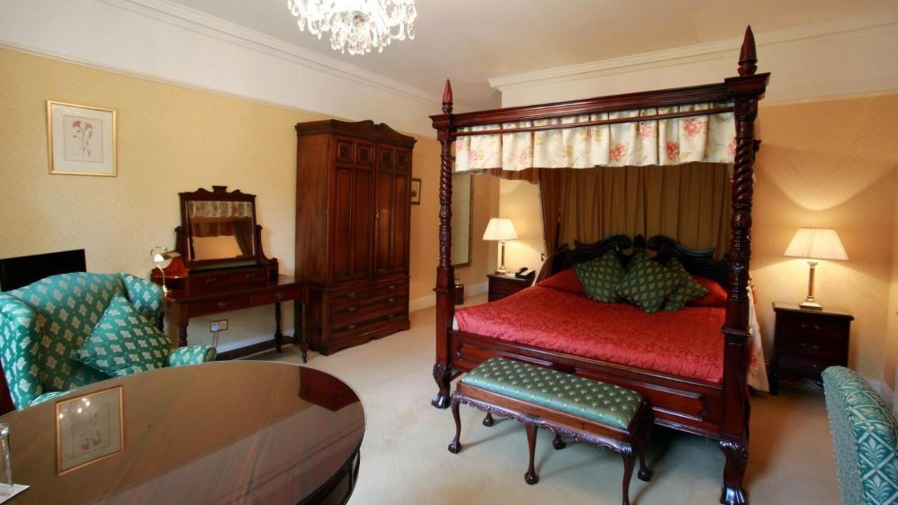 Hotel Barberstown Castle à Straffan Extérieur photo